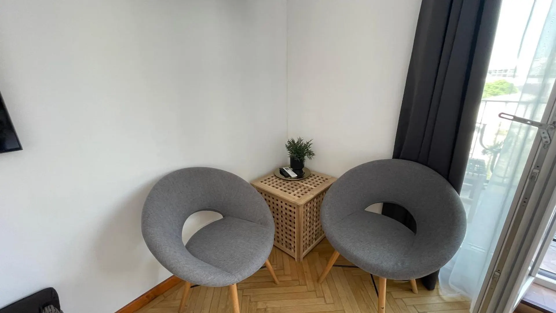 Metropole Apartments - Old City Boekarest 0*,