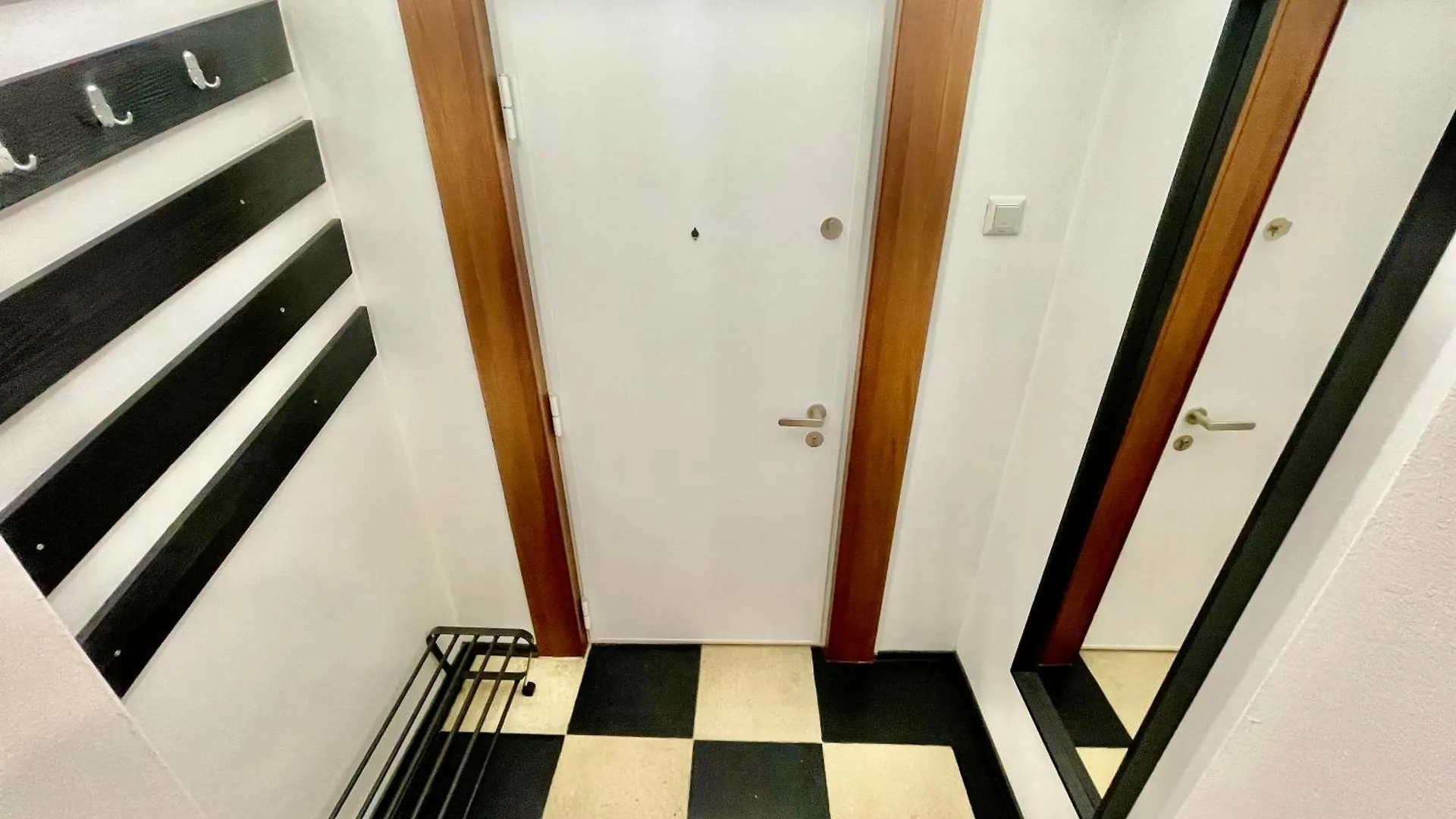 Metropole Apartments - Old City Boekarest